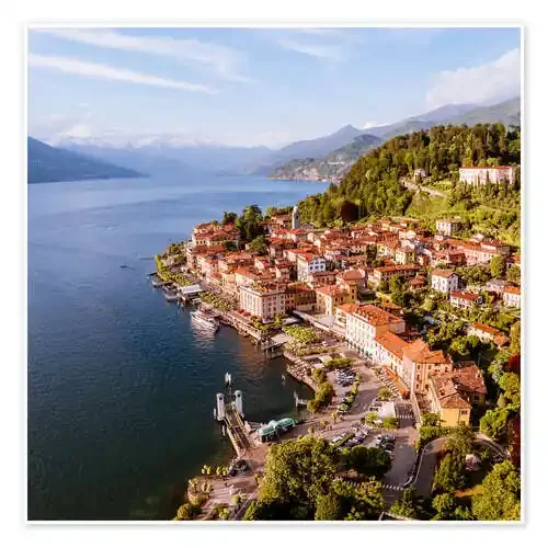 Aerial view of Bellagio on beautiful lake Como de Matteo Colombo