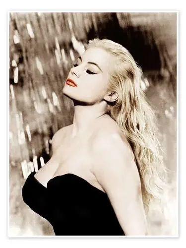 Anita Ekberg Everett Collection