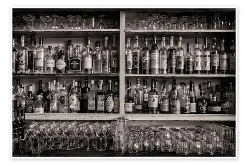 Bar with bottles and glasses 1x