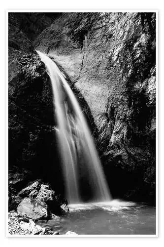 Black and White image of Chessiloch Waterfall, Entlebuch, Switzerland de Peter Wey