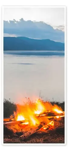 Campfire on the Beach Editors Choice