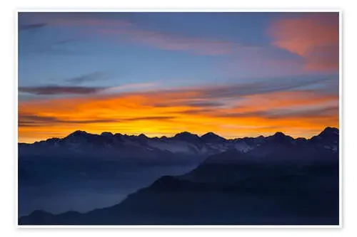 Cielo colorido al atardecer sobre los Alpes de Fabio Lamanna