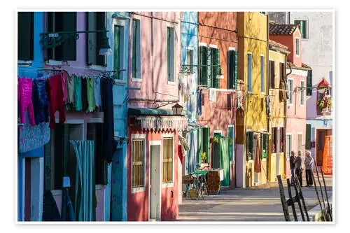 Colorful facades on Burano island de Matteo Colombo