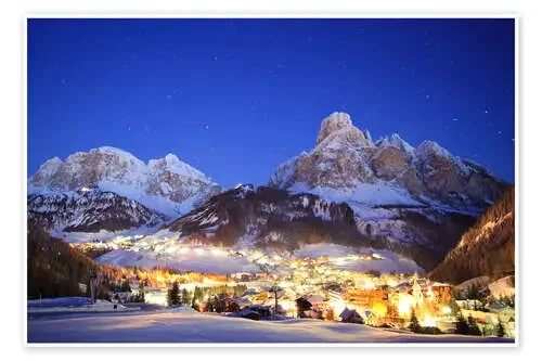 Corvara in Badia at night under mountain peak (Sassongher), Sudtirol, Italy de Matteo Colombo