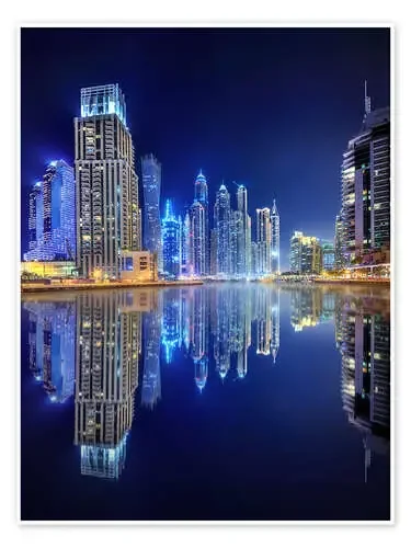Dark blue night – Dubai Marina bay Editors Choice