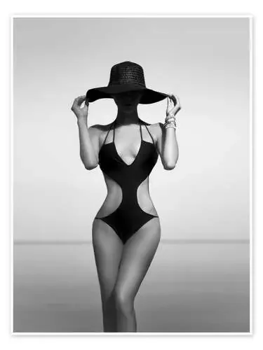 Disfruta paseando por la piscina Editors Choice