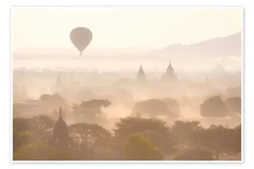 Glogo sobre el templo de Bagan de Lee Frost Robert Harding