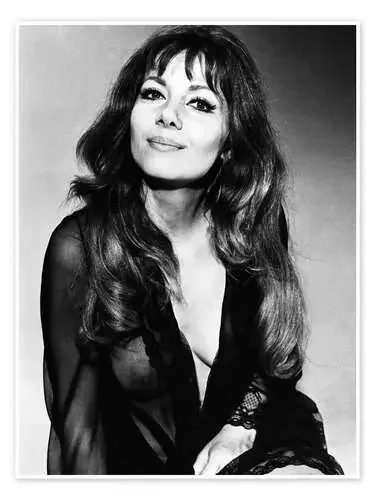 Ingrid Pitt Everett Collection