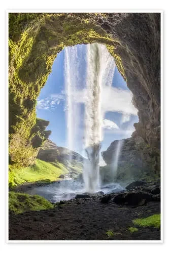 Kvernufoss waterfall in south of Iceland de Dieter Meyrl