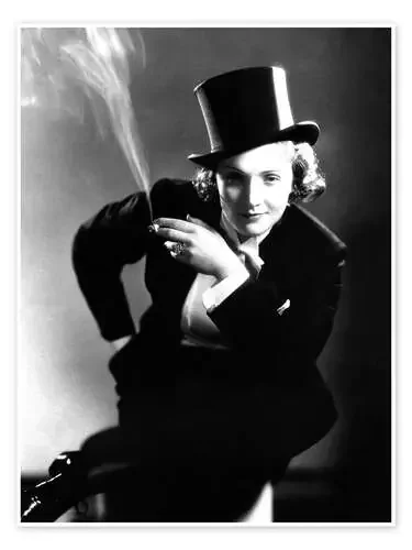 Marlene Dietrich on Stage Everett Collection