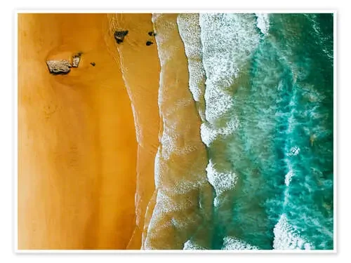Olas del océano turquesa y playa de arena tropical de Radu Bercan