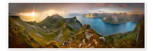 Panoramic View from Husfjellet Mountain on Senja Island during Sunset, Noway de Markus Ulrich