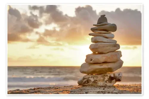 Pirámide de piedras en el atardecer Editors Choice
