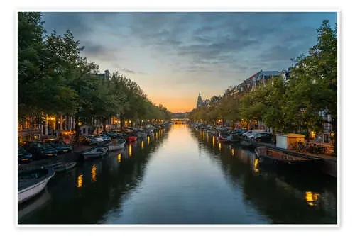 Romantic Evening on an Amsterdam Canal de George Pachantouris