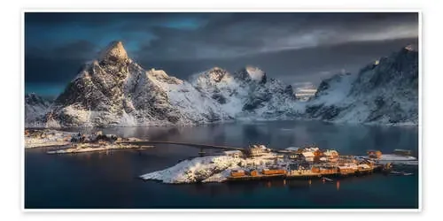 Sarisoy – a fishing village in Lofoten, Norway de Rafal Kaniszewski