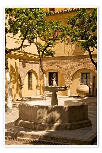 Terraza con fuente en sevilla de Guy Thouvenin Robert Harding