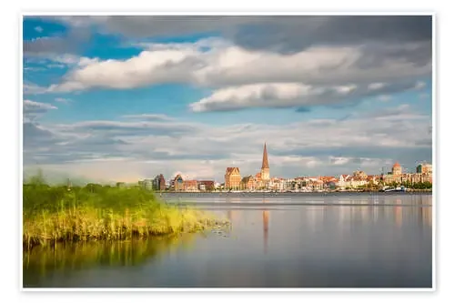View over the river Warnow to Rostock (Germany) de Rico Ködder