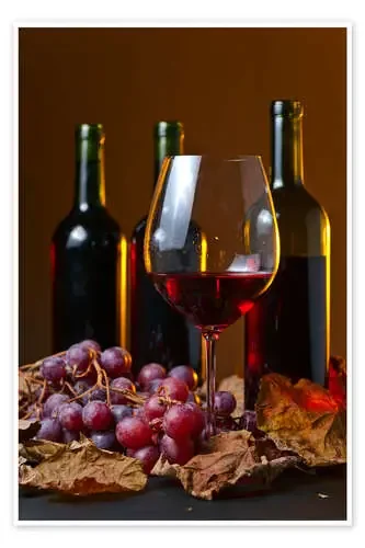 Vino tinto con uvas Editors Choice