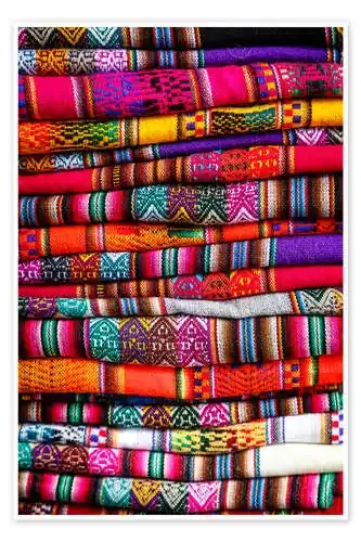 Woven blankets at a market, Cuzco de Yadid Levy Robert Harding